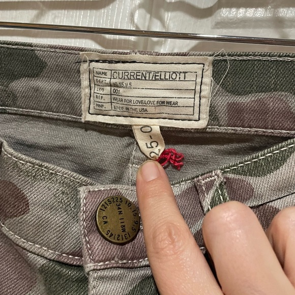 Current/Elliott The Ankle Skinny Y2K Low Rise Camouflage Jeans - Picture 4 of 5